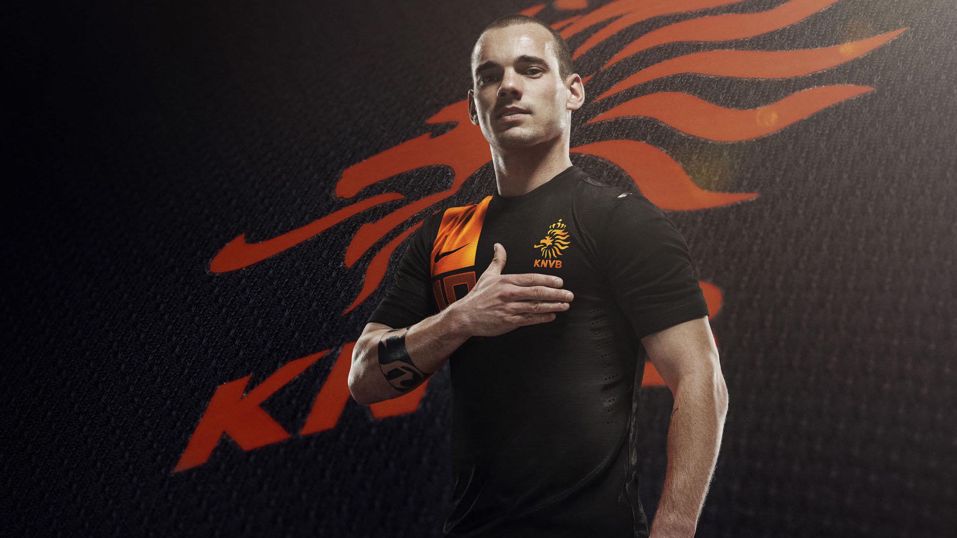 裁判判伊朗球员越位，他说“我滑出去的！”，伊朗踢中国把球停在球门口